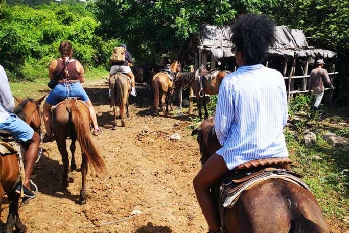 Saliendo de Los Dos Cañones