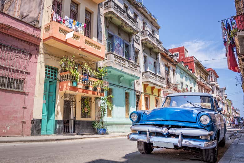 A classic vintage car in Havana