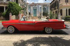 Passeio de carro clássico por Varadero