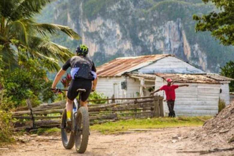 Bike tour of Viñales