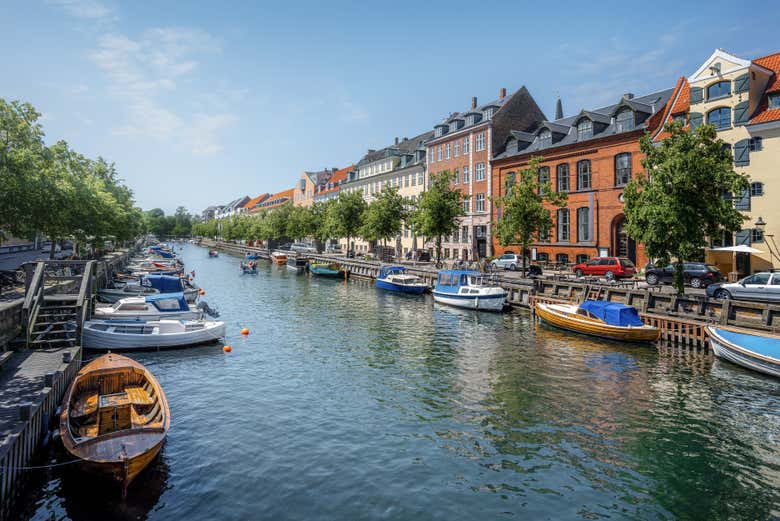 Observez les bateaux de Christianshavn