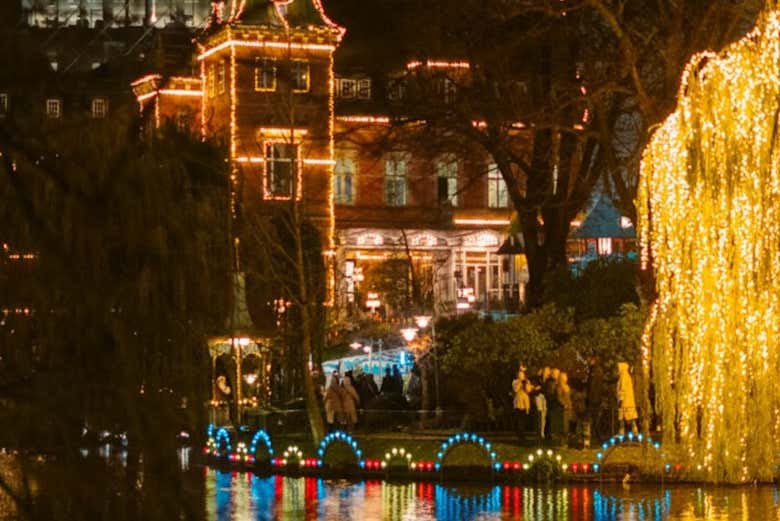 Cae la noche en Copenhague