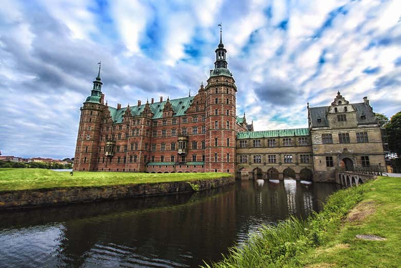 Bridge over the moat to access Frederiksborg Castle