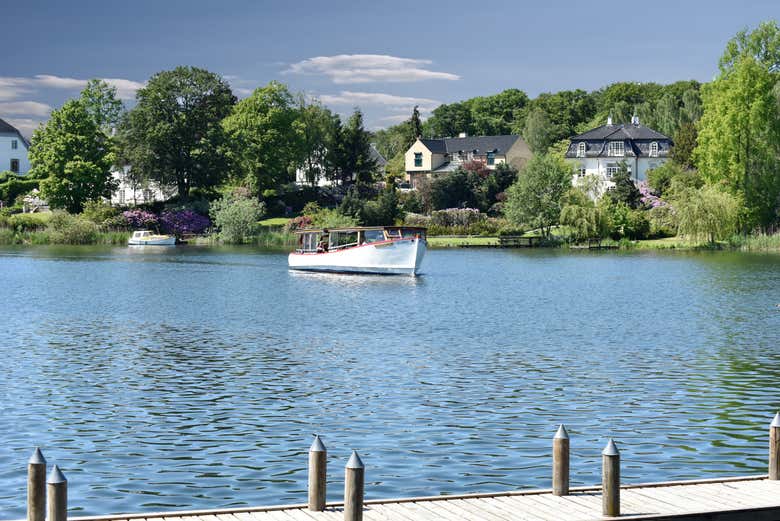 Naviguez sur le lac Furesø