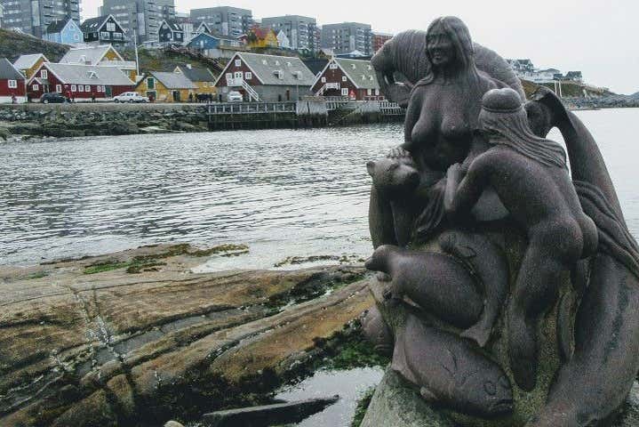 Estatua de la Madre del Mar