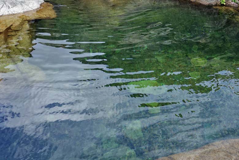 Eaux cristallines des gorges de Titou