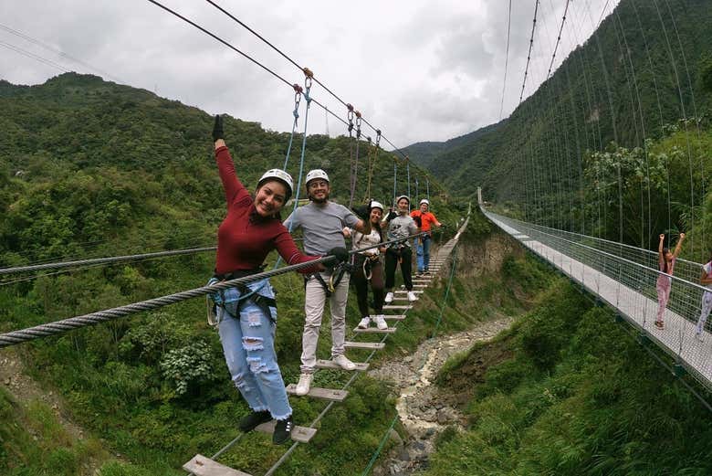 Foto de grupo en el puente