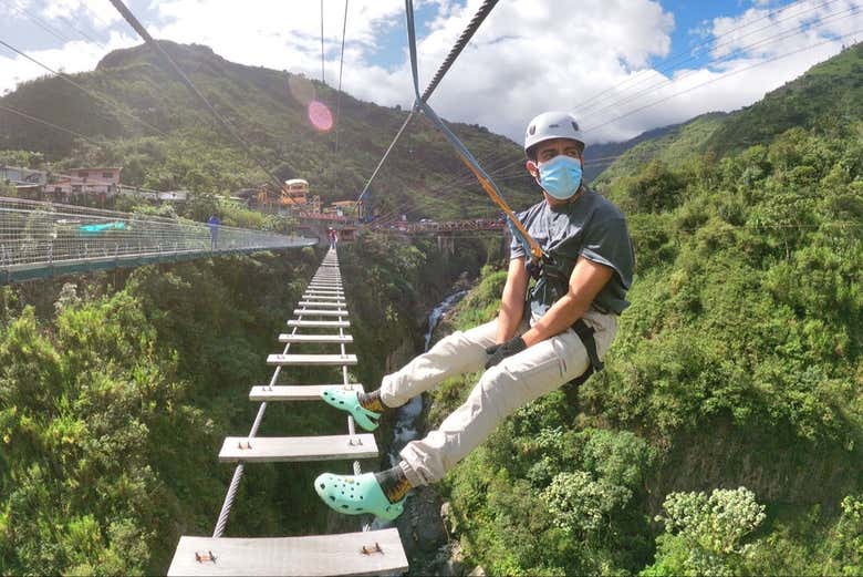Puente tibetano de Baños de Agua Santa