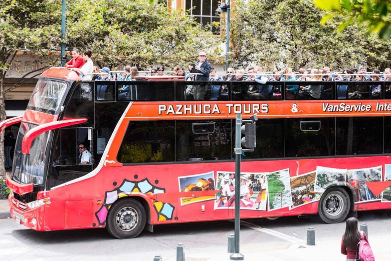 A bordo dell'autobus turistico di Cuenca