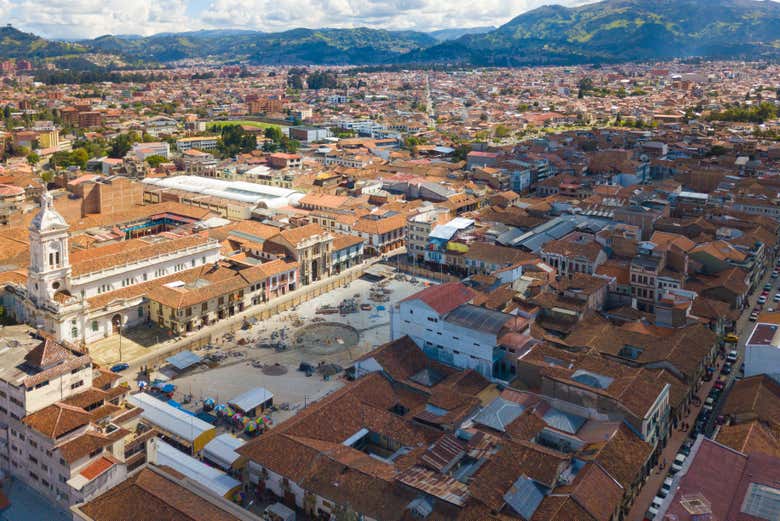 Cuenca si distingue per la sua architettura coloniale