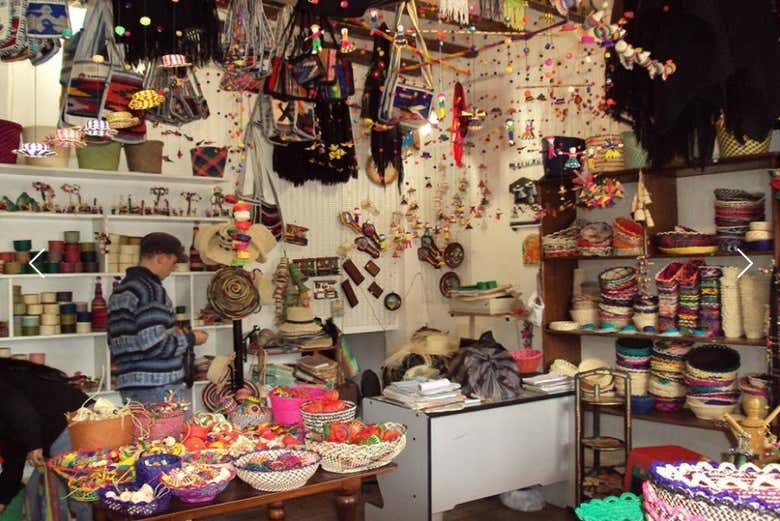 Traditional Ecuadorian arts and crafts