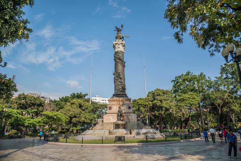 Column of the Próceres, in Centennial Park