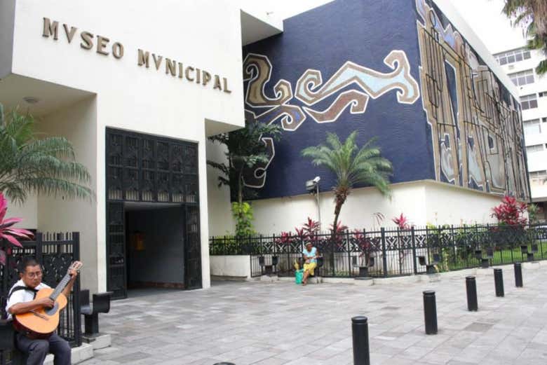 Entrance to the Guayaquil Municipal Museum
