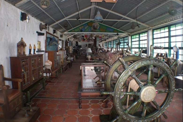 Museo Náutico de Ballenita