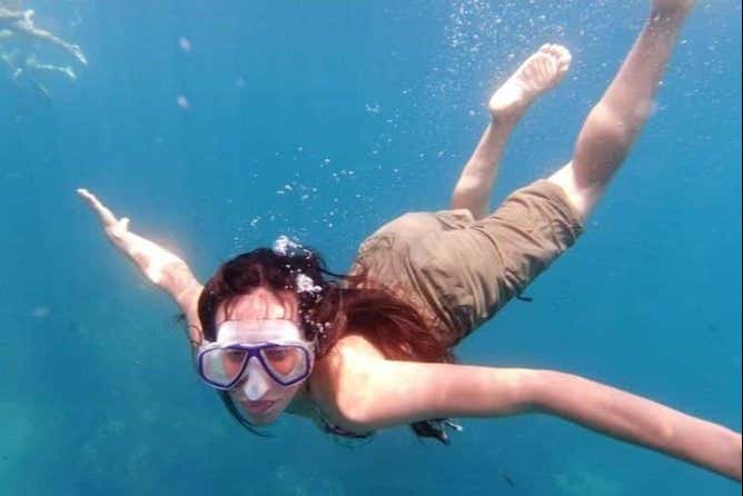 Buceando en las aguas de Ayangue
