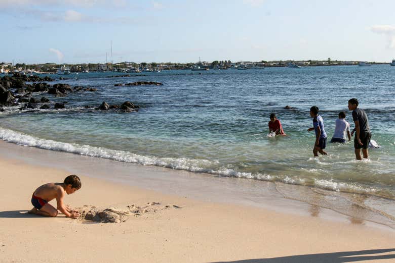 Un bagno nella spiaggia di La Lobería