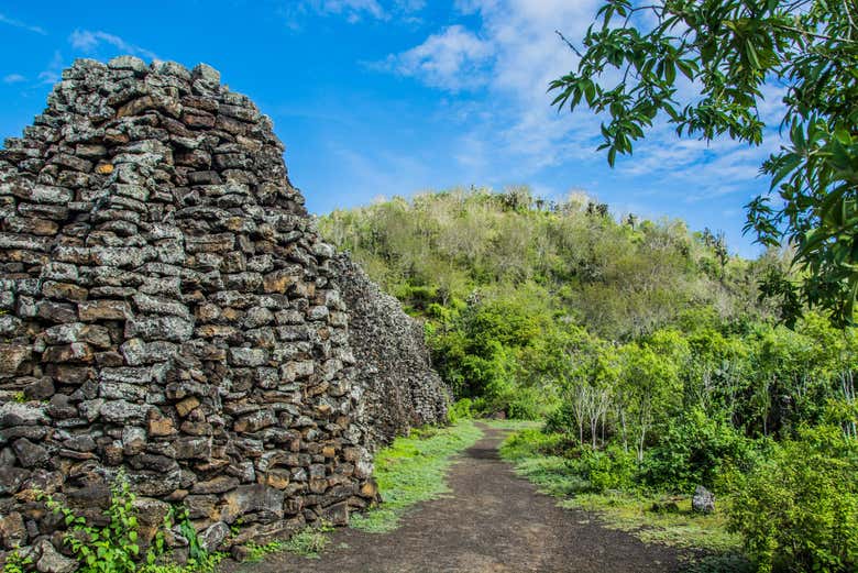 Visit the famous Wall of Tears
