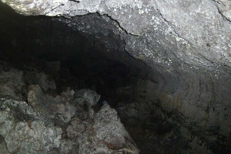 Sucre Cave lava tunnels