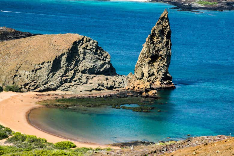 Playa Dorada (Golden Beach) on Bartolomé Island