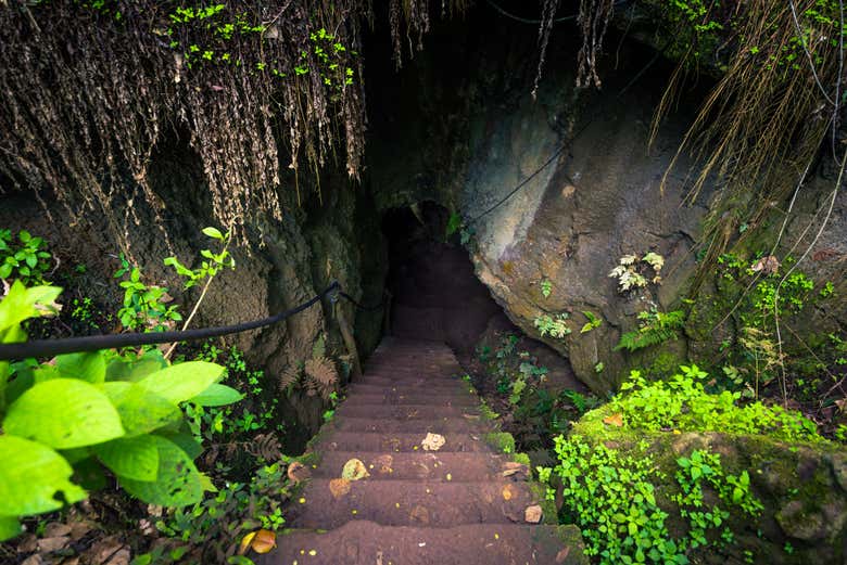Tunnel di lava