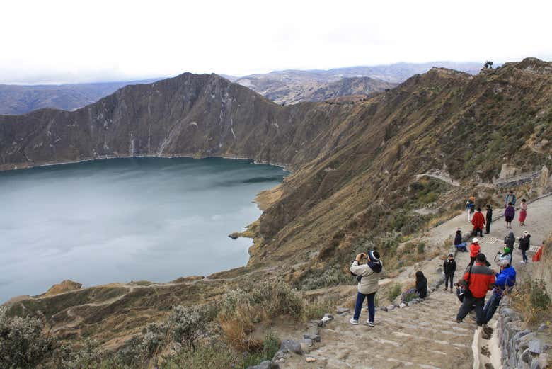Recorriendo los alrededores de la laguna