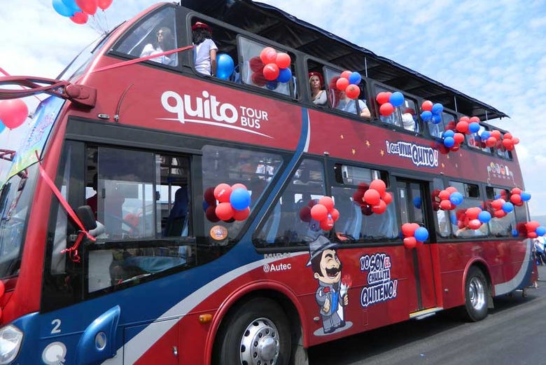 Ônibus turístico de Quito
