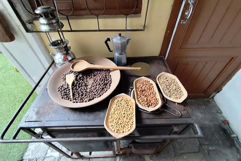 Todo listo para probar café ecuatoriano