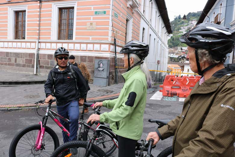 Recorriendo en bicicleta el centro de Quito