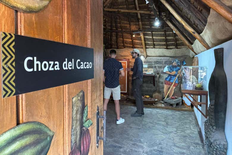 Visitando a Choza del Cacao