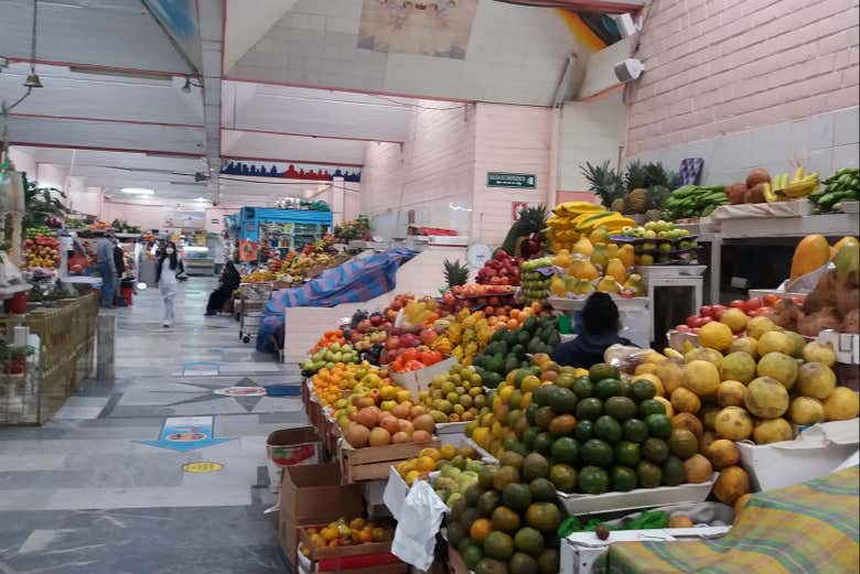 Recorrido por un mercado de Quito
