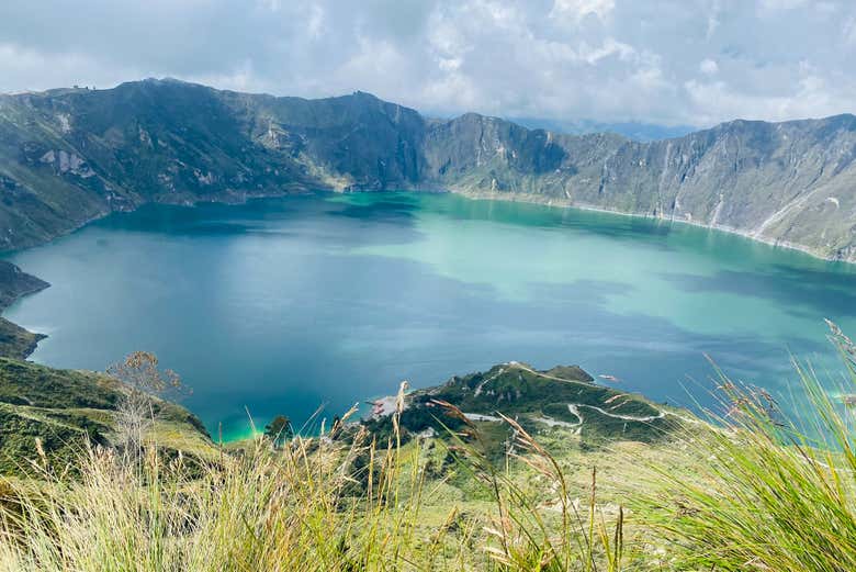 La impresionante laguna de Quilotoa
