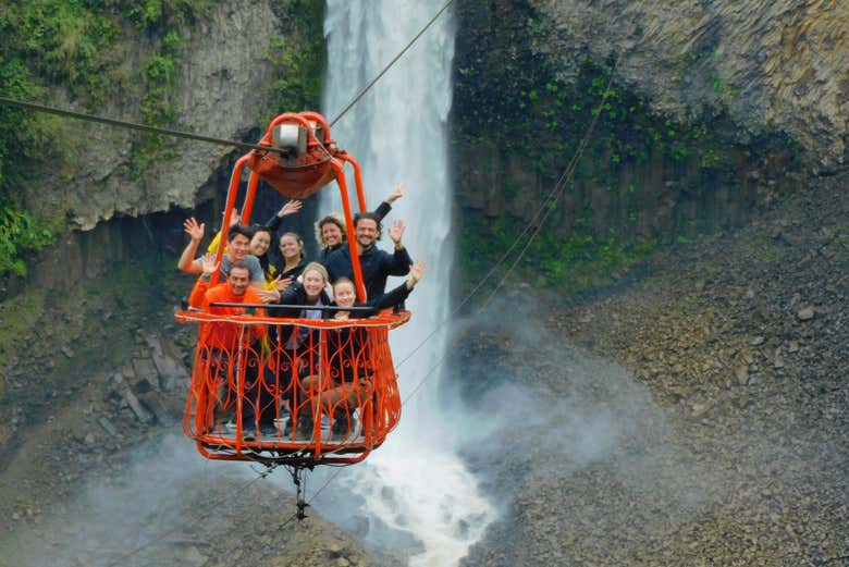Travel by tarabita over the Pastaza River!