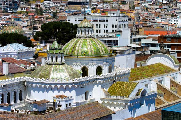 Tour por las iglesias de Quito con subida a las cúpulas