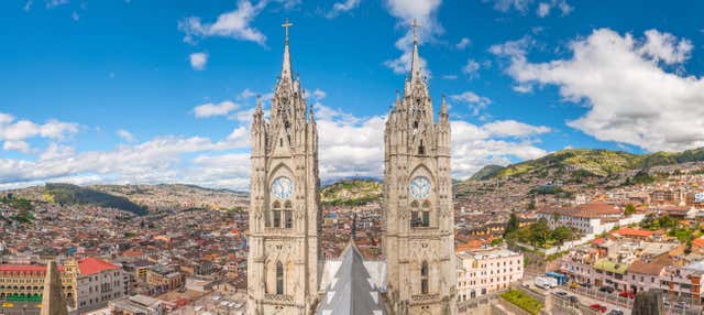 Tour en trolebús por Quito y la Mitad del Mundo