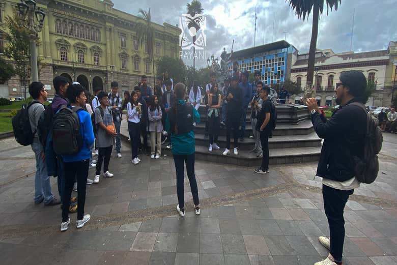Listening to the guide's explanations