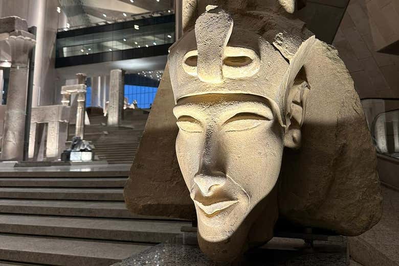 Busto de Akenatón