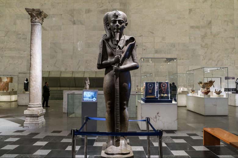 Interior del Museo de la Civilización Egipcia