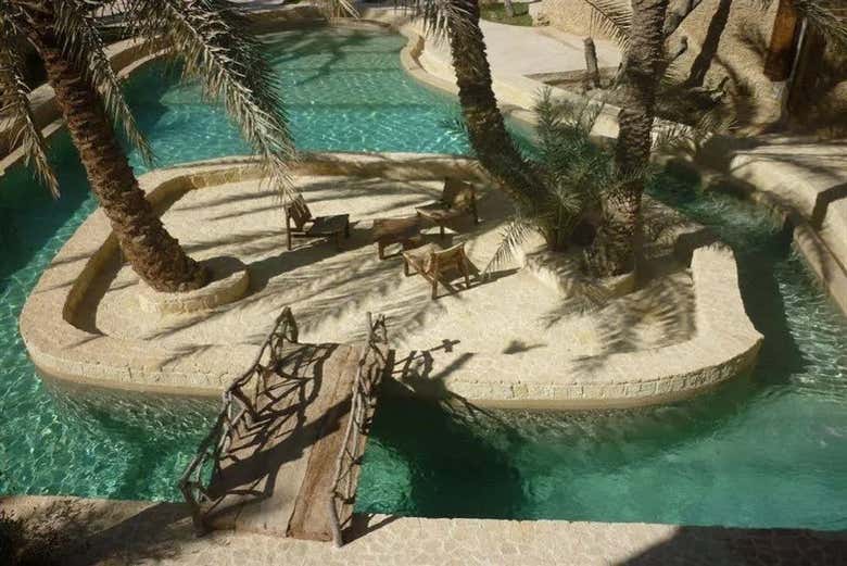 Spend 5 days in Paradise!