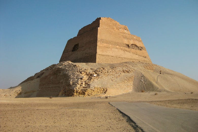 Pirâmide de Meidum