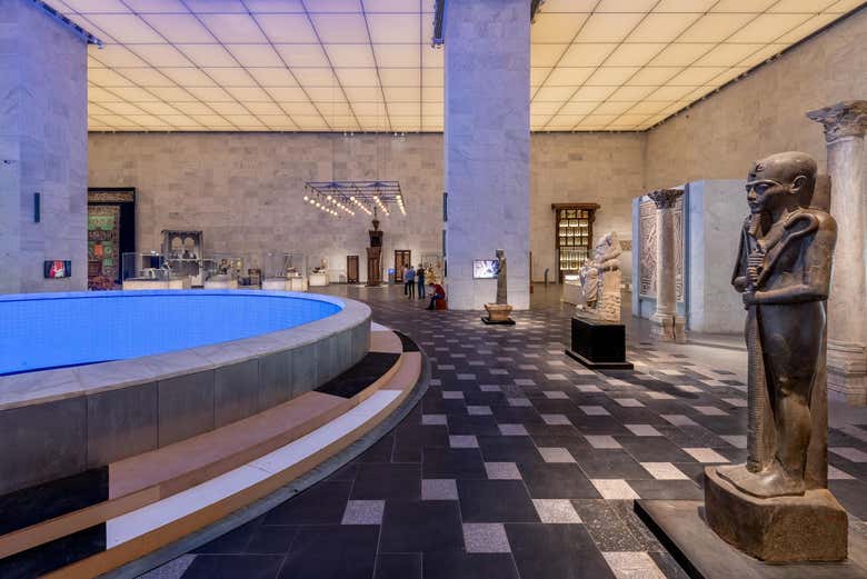 Recorreremos todas las salas del museo