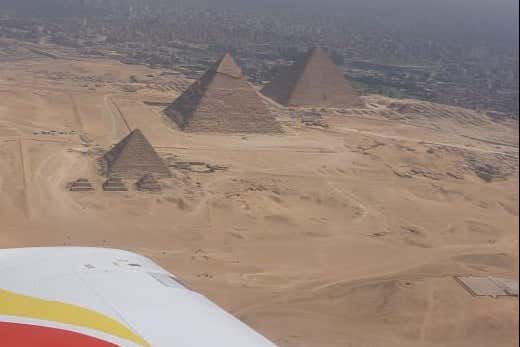 Vol au-dessus des pyramides de Gizeh