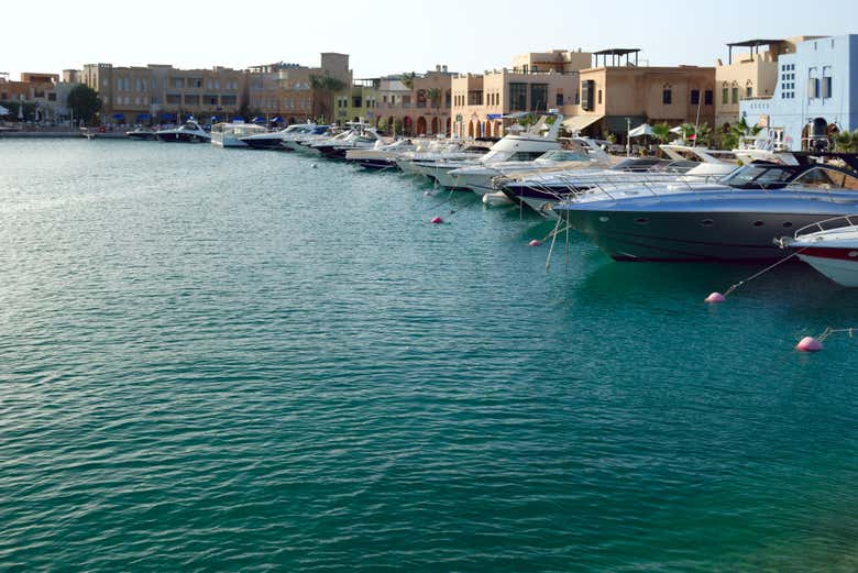 Barcos no porto de El Gouna