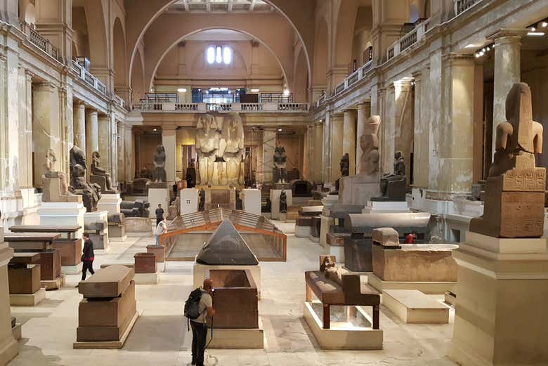 Visit Cairo's Egyptian Museum
