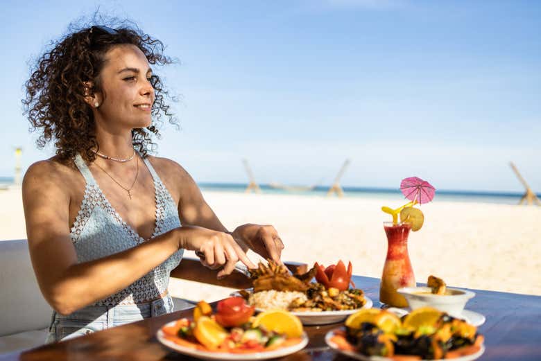 Un pranzo in riva al mare