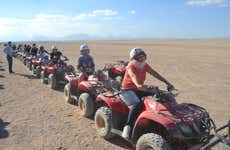 Balade en quad dans le désert et dîner bédouin