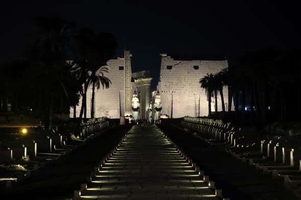 Espectáculo de luz y sonido en el Templo de Karnak