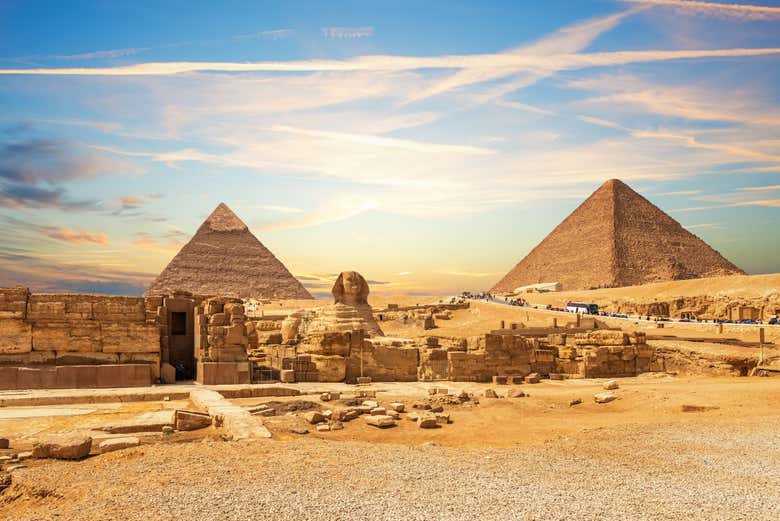 Le Sphinx et les Pyramides