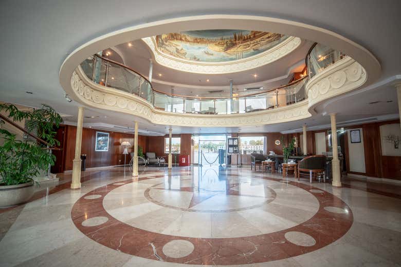 Lobby del barco