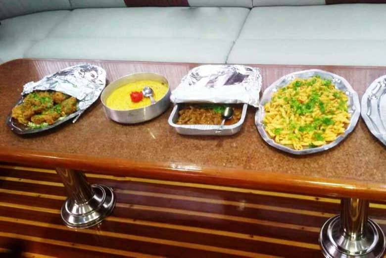 Pranzo a buffet a bordo