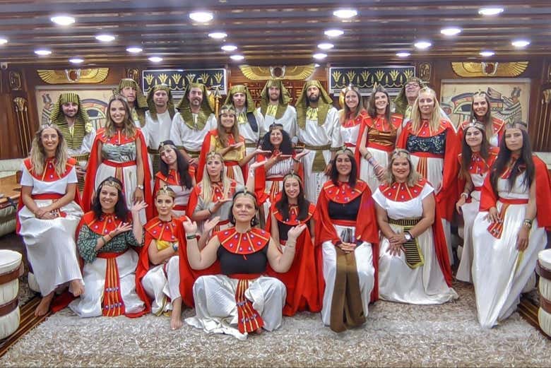 Dress up as a king or queen of ancient Egypt